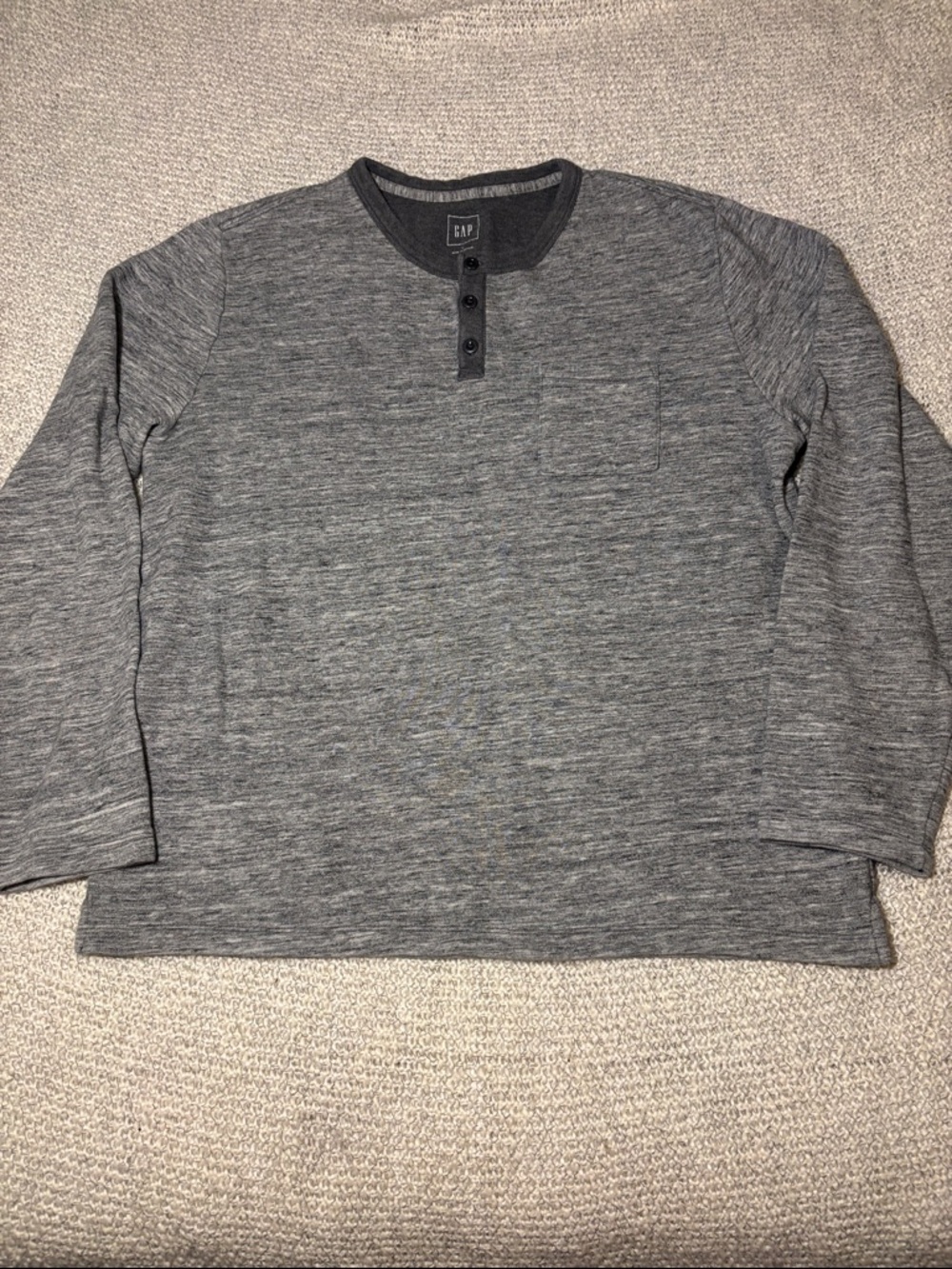 GAP Men's Heather Charcoal Long-Sleeve Henley